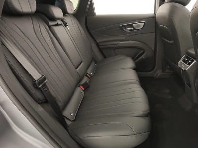 Lepas L8 PHEV
