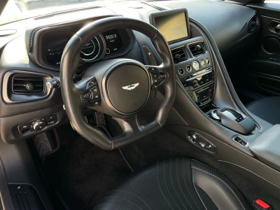 Aston martin DB11