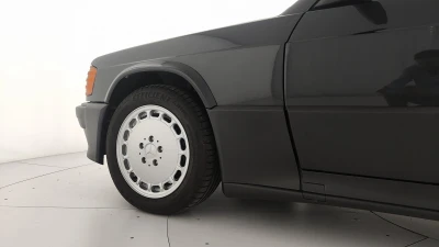 Mercedes-Benz 190