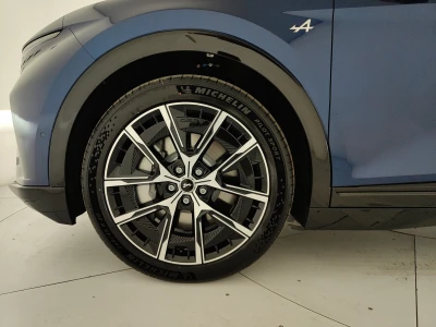 Alpine A390