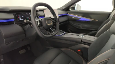 Lynk&co 08