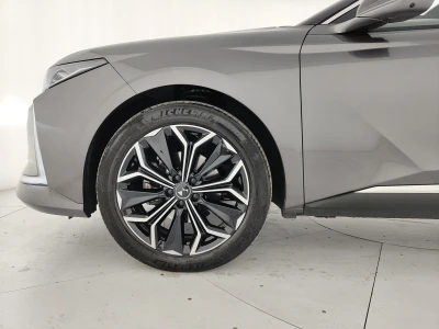 DS 4