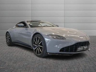 Aston martin VANTAGE