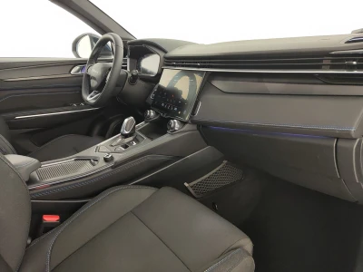 Lynk&co 01