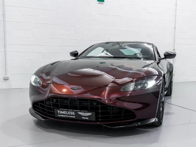 Aston martin VANTAGE
