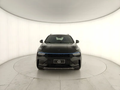 Lynk&co 01