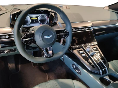 Aston martin VANTAGE