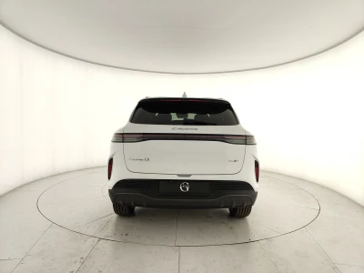 Lepas L8 PHEV