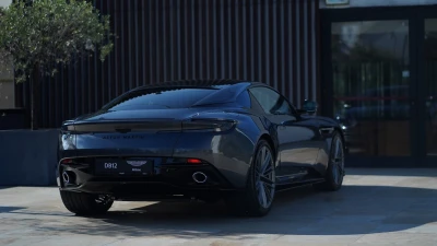 Aston martin DB12