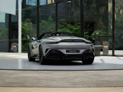 Aston martin VANTAGE ROADSTER