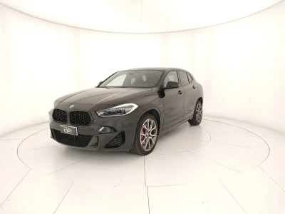 BMW X2 sdrive18d Goldplay Edition