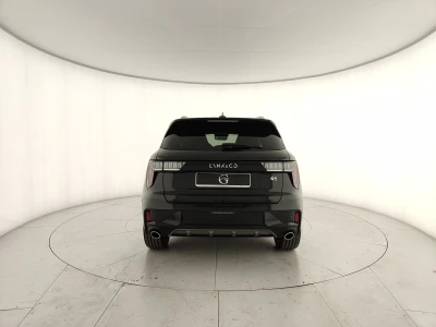 Lynk&co 01