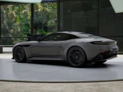 Aston martin DB12