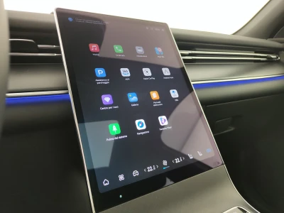 Lepas L8 PHEV