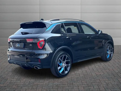 Lynk&co 01