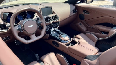 Aston martin V12 ROADSTER