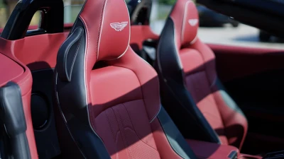 Aston martin VANTAGE ROADSTER