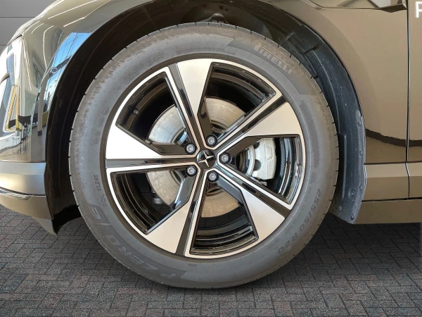Polestar 4