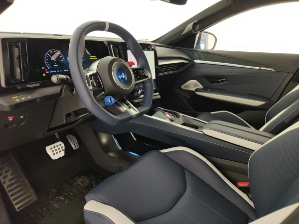 Alpine A390