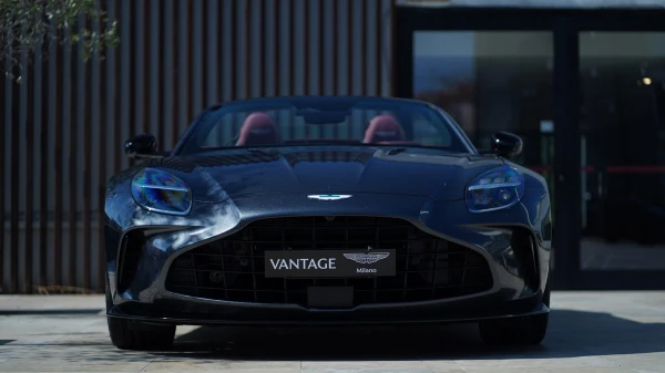 Aston martin VANTAGE ROADSTER