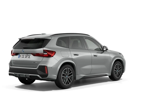 BMW i IX1