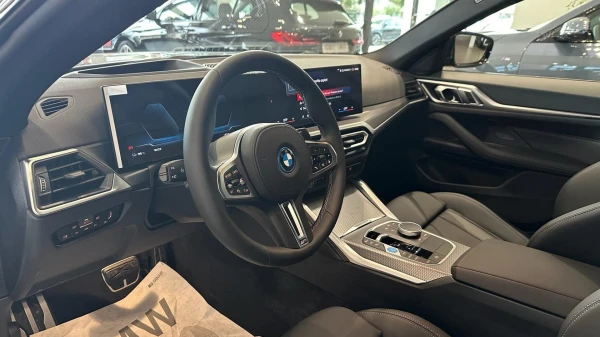 BMW M i4 M