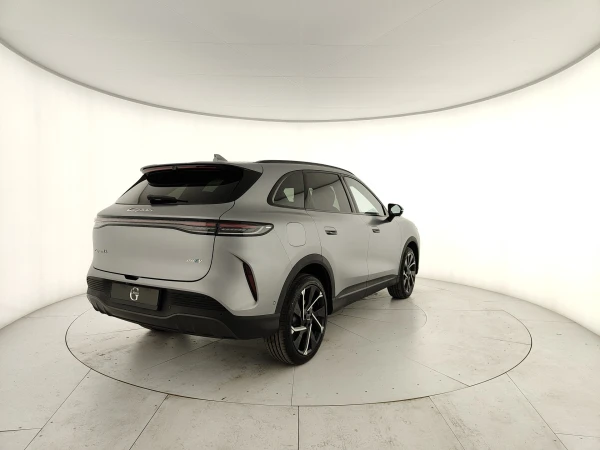 Lepas L8 PHEV