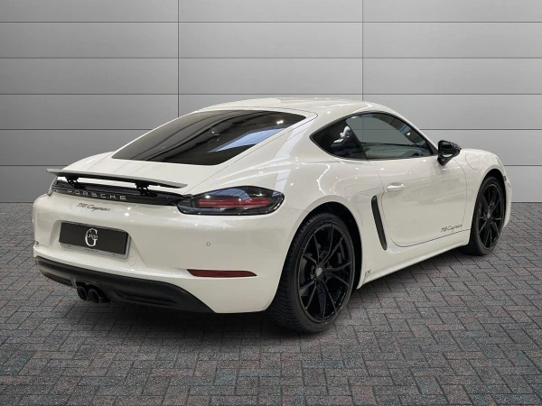 Porsche 718 Cayman