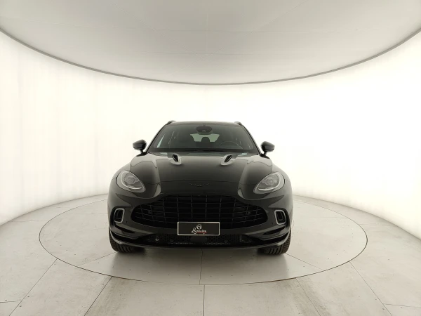 Aston martin DBX