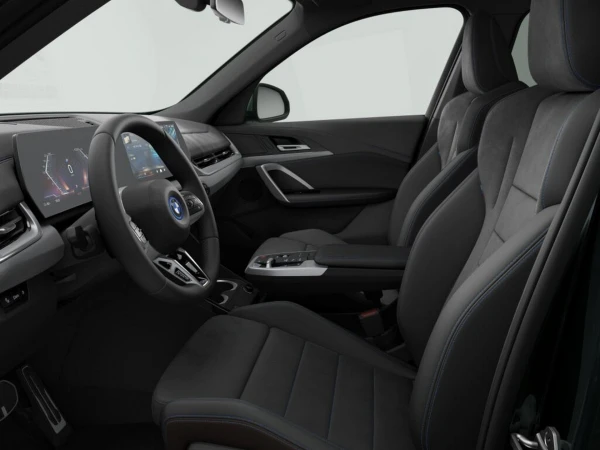 BMW i IX1