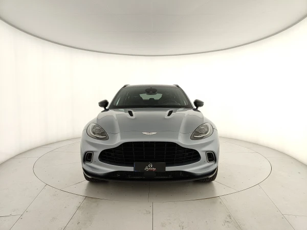 Aston martin DBX