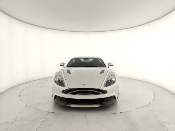 Aston martin Vanquish