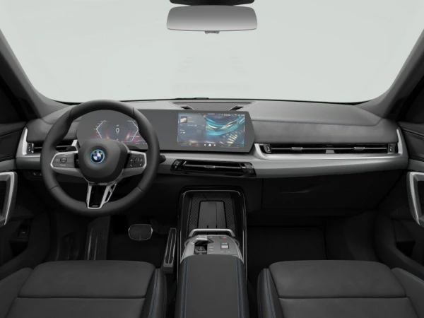 BMW i IX1