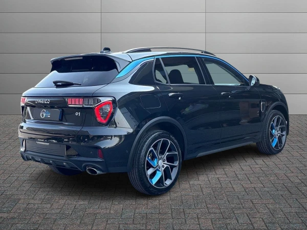 Lynk&co 01